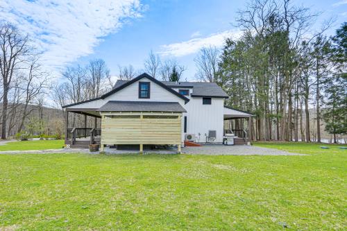 Poconos Vacation Rental Near Lake Wallenpaupack!