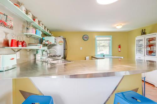 Waterfront Virginia Retreat w/ Canoe, Pets Welcome in Rileyville
