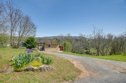 Waterfront Virginia Retreat w/ Canoe, Pets Welcome in Rileyville
