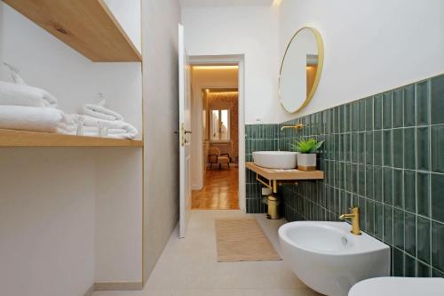YCH-Casa Bella- Luxury home near Piazza Venezia, Рим (фото 6)