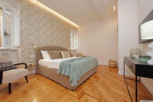 YCH-Casa Bella- Luxury home near Piazza Venezia, Рим (фото 3)