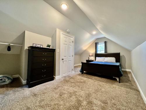 7086 Tylersville Beautiful 4 BDR Home - Near I-75 in Maud, USA