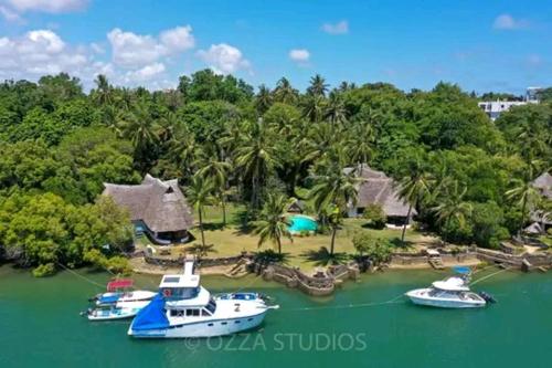 Marina Beach Front homes