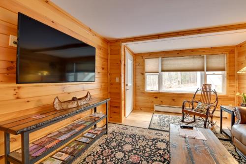 Rustic Cabin Apartment in Lake George, NY
