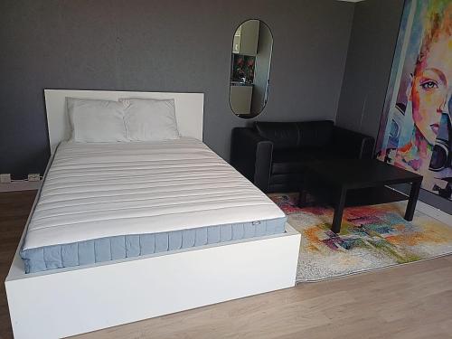 Klinta Seaview Cabin ensuite in Kopingsvik