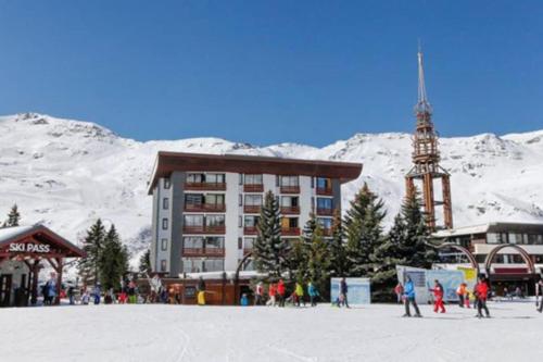 Appartement residence Chanteneige Les Menuires centre croisette au pieds des pistes