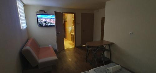 Pozsonyifirst privat rooms Margit bridge, Budapest (Foto 7)