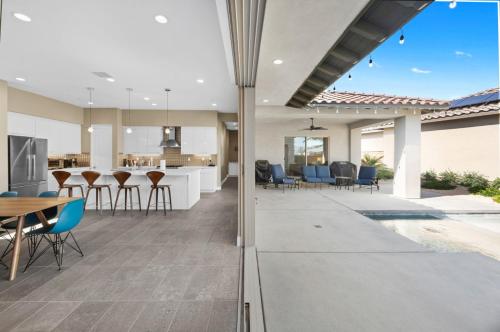 Ultimate Escape in All New PGA West Villa with pool in Coffeyville, USA