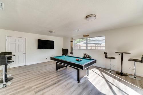 Game Room, Private Pool South Daytona Home! in South Daytona, USA