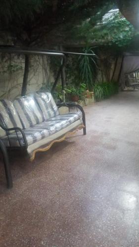 شقه مفروشه مع حديقه اربد بجانب فندق فلامنجو ومدارس دار العلوم in Irbid