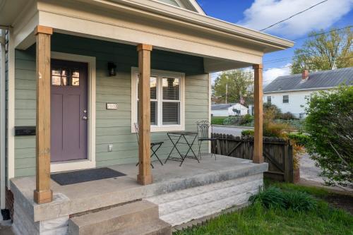 Highlands Home With Garage in Louisville, USA
