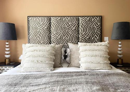 1 queen bed