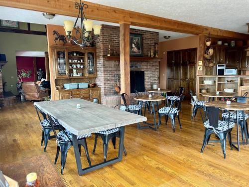 Warner-Concord Farms Bed & Breakfast - image 2