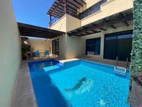 Magnolia Residencial Las Flores con vista al mar in La Paz, Mexico