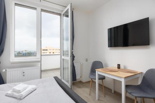 Apartment near the subway with a terrace, Прага (фото 6)
