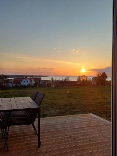 Klinta Seaview Cabin ensuite in Kopingsvik