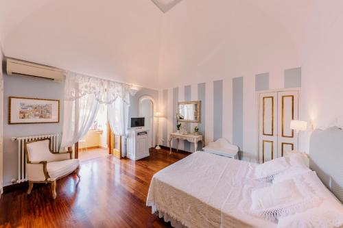 Superior Double Room image 2