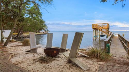 Dock of the Bay