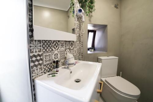 Twin Room image 1