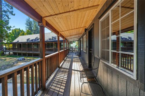 Shasta View Lodge