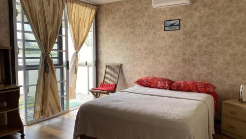 TAHITI - Bungalow Taharuu Surf Hoe in ปาปารา