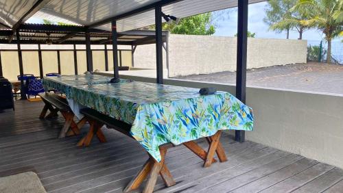 ระเบียง/ชานเรือน, TAHITI - Bungalow Taharuu Surf Hoe in ปาปารา