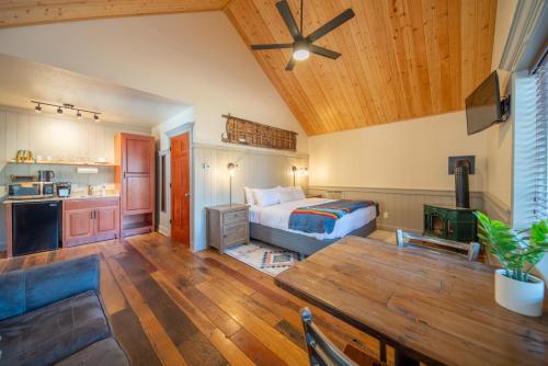 Shasta View Lodge