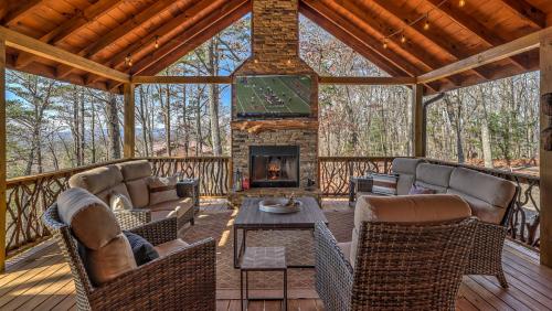 Moondance Manor in Morganton, USA