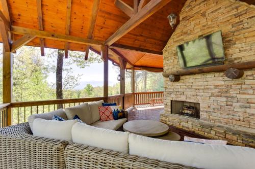 Ellijay Hideaway with Hot Tub, Views and Game Room!