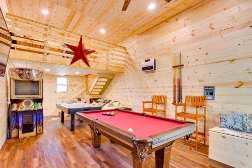 Ellijay Hideaway with Hot Tub, Views and Game Room!