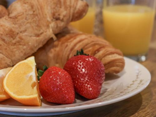 Castle View - image 14