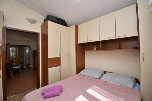 One-Bedroom Holiday Home image 3
