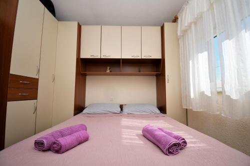 One-Bedroom Holiday Home image 1