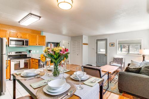 Downtown Ouray Apt with River and Mountain Views!