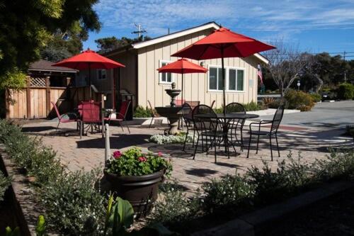 Monterey Peninsula Inn - main image