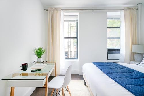 444-2C Newly renovated 1BR in Hells Kitchen in New York, USA