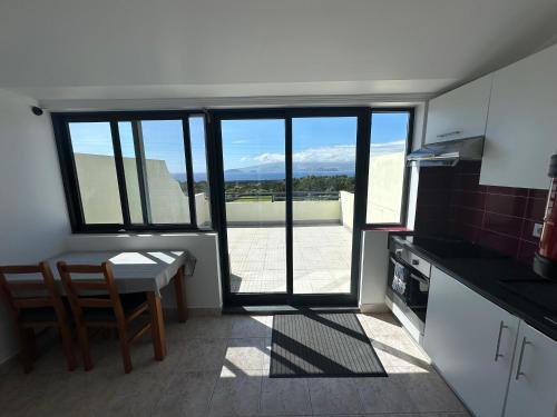 AL Novavista by A5P in กันเดลาเรีย