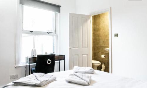 Fenners Hotel - image 3