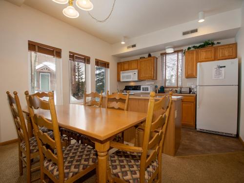 Winterstar Building G #3 by Stay Winter Park in Fraser, USA