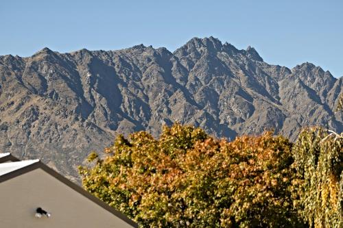 Tatahi Retreat - image 12