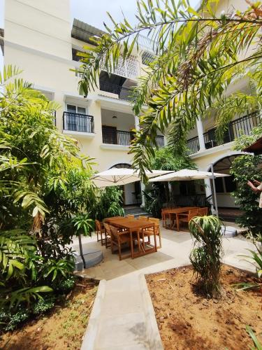 Garden, Mayilveedu Guest House in Tuticorin