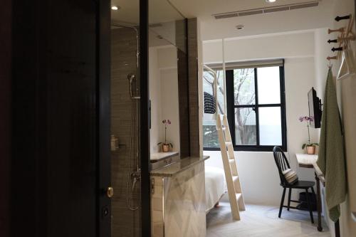 Triple Room room in Nihao Cafe Hotel