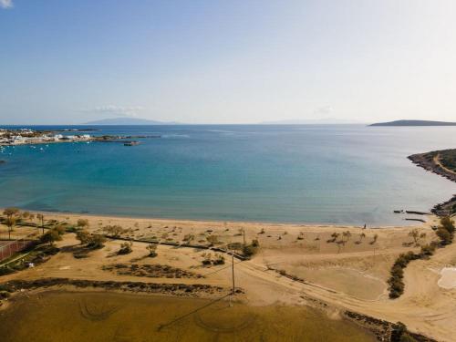 ALYKI'S FAMILY POOL Villa near Paros National Airport