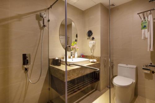 room detail thumbnail 2