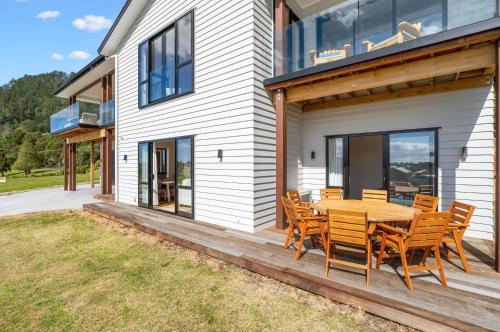 The Terraces - Pauanui Holiday Home