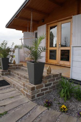 Drewniany Zakątek z sauną i jacuzzi (Drewniany Zakatek z sauna i jacuzzi) in Lochow