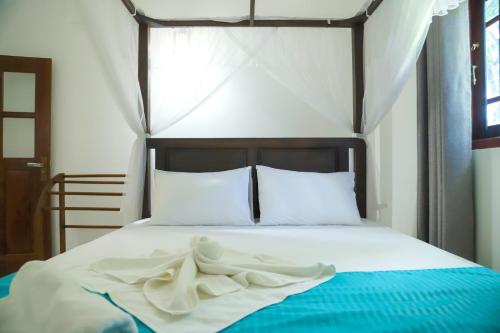 Deluxe Double Room image 5