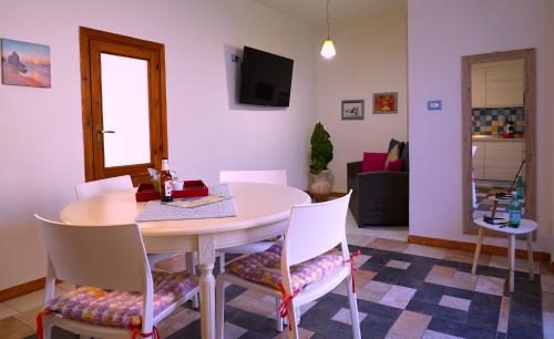 Flowery Inn Villa - image 11