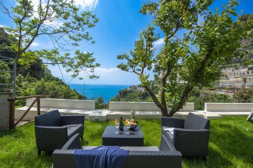 สวน, Luxury Villa Donna Rachele in อมัลฟี