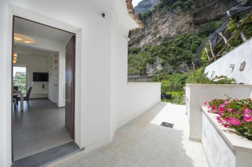 Luxury Villa Donna Rachele in อมัลฟี